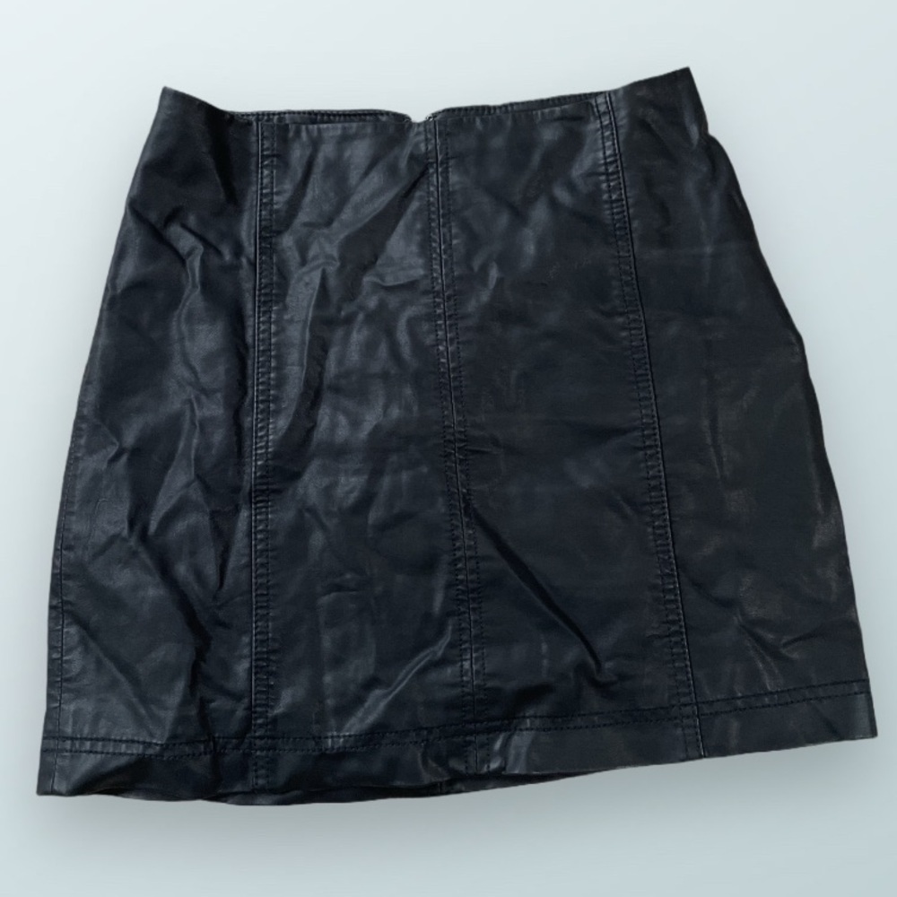 Free People Black Mini Vegan Leather Pencil‎ Skirt Size 4